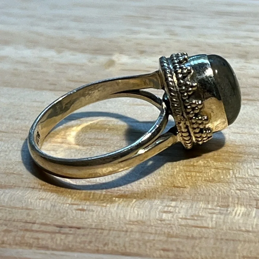 925 STERLING SILVER GEMSTONE RING LABRADORITE SIZE 7.25-7.5 - Picture 3 of 6